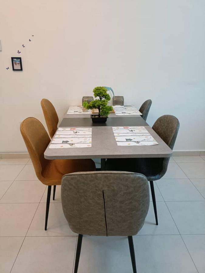 Home Feel-Hibiscus Suites Kampar Zewnętrze zdjęcie